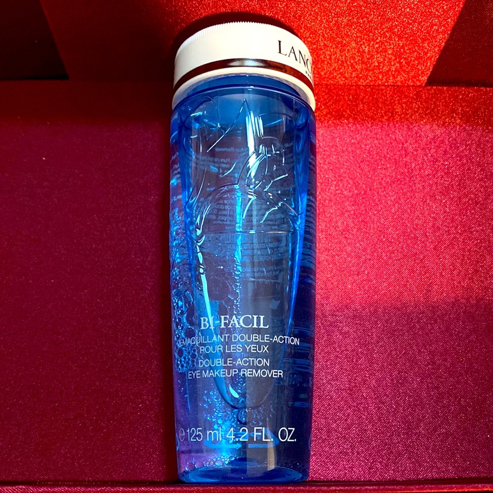 Lancôme Bi-Facil double action, I make up remover 4.2 ounce.